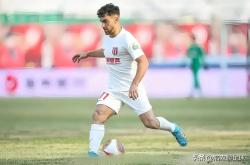 关于四川九牛主场对阵长春亚泰，实力对比悬殊的信息